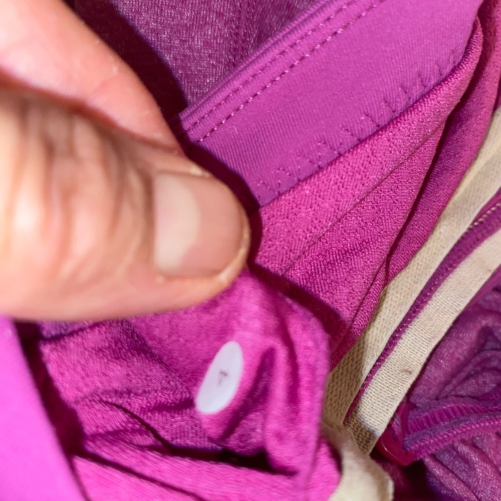 Lululemon tank top size 4 - Picture 10 of 11